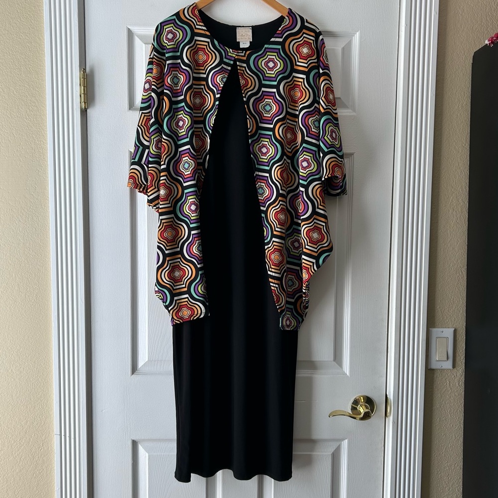 Multicolor Geometric Kimono with Black Dress